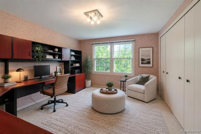 5460 Walnut Knoll Court, West Bloomfield, MI 48323