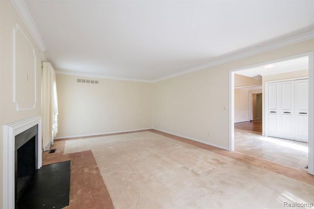5460 Walnut Knoll Court, West Bloomfield, MI 48323