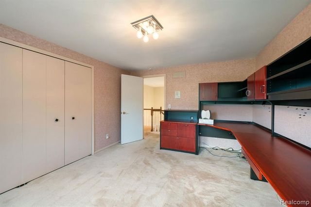 5460 Walnut Knoll Court, West Bloomfield, MI 48323