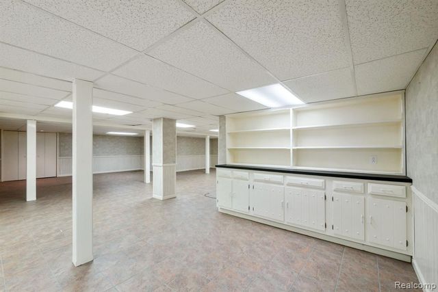 5460 Walnut Knoll Court, West Bloomfield, MI 48323