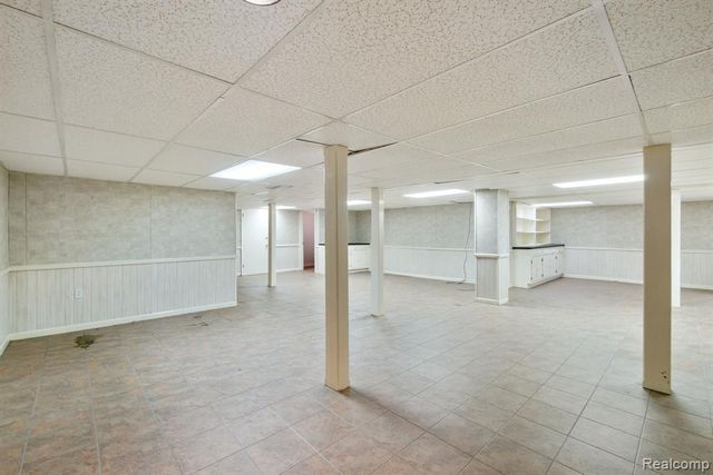 5460 Walnut Knoll Court, West Bloomfield, MI 48323