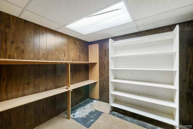5460 Walnut Knoll Court, West Bloomfield, MI 48323