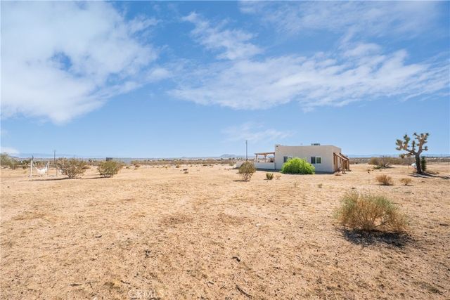 1388 Fortuna Avenue, Landers, CA 92285