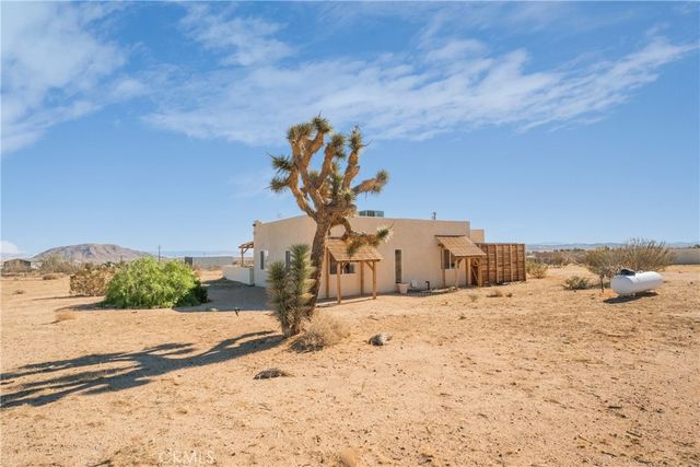 1388 Fortuna Avenue, Landers, CA 92285