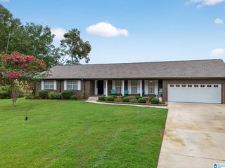 2110 COVE CIRCLE N, Gadsden, AL 35903