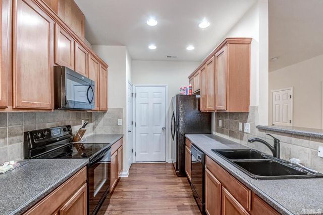 708 Mardonie Reach Lane, Cary, NC 27519