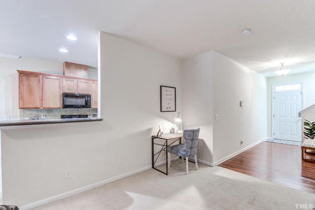 708 Mardonie Reach Lane, Cary, NC 27519