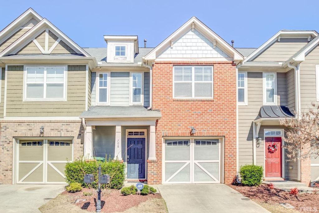 708 Mardonie Reach Lane, Cary, NC 27519