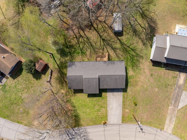 2429 Cindy Street, Athens, TN 37303