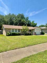606 Sunset Drive, Garland, TX 75040
