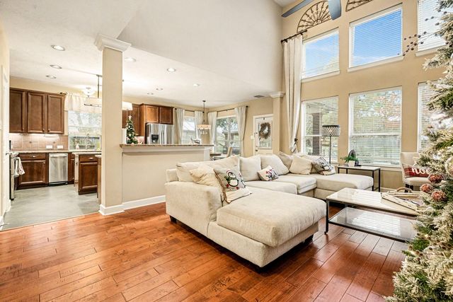 2121 Quiet Falls Lane, League City, TX 77573