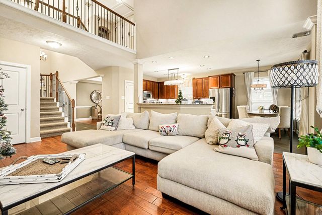 2121 Quiet Falls Lane, League City, TX 77573