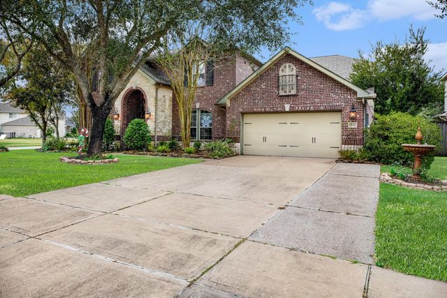 2121 Quiet Falls Lane, League City, TX 77573