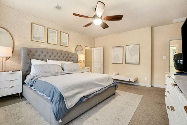 2121 Quiet Falls Lane, League City, TX 77573