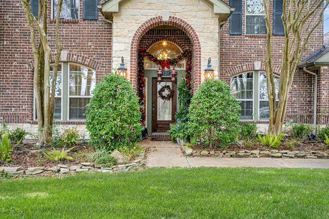 2121 Quiet Falls Lane, League City, TX 77573