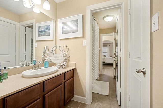 2121 Quiet Falls Lane, League City, TX 77573