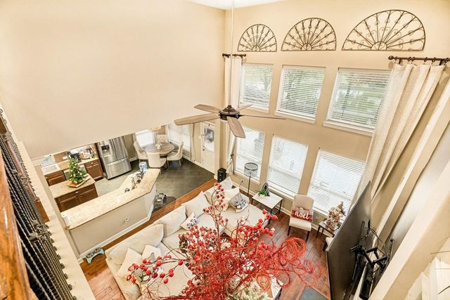 2121 Quiet Falls Lane, League City, TX 77573