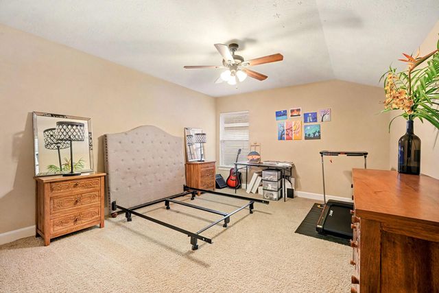 2121 Quiet Falls Lane, League City, TX 77573