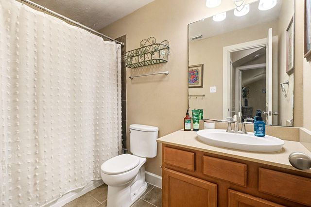 2121 Quiet Falls Lane, League City, TX 77573