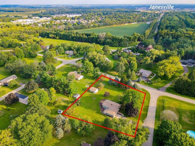 5110 N Waverly Drive, Milton, WI 53563