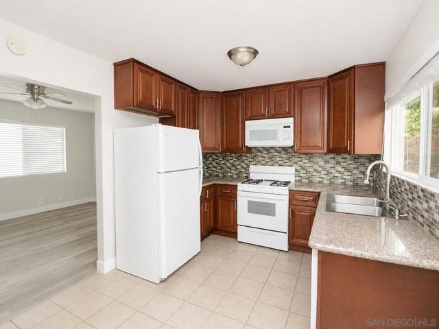 1971 1973 ENSENADA, Lemon Grove, CA 91945