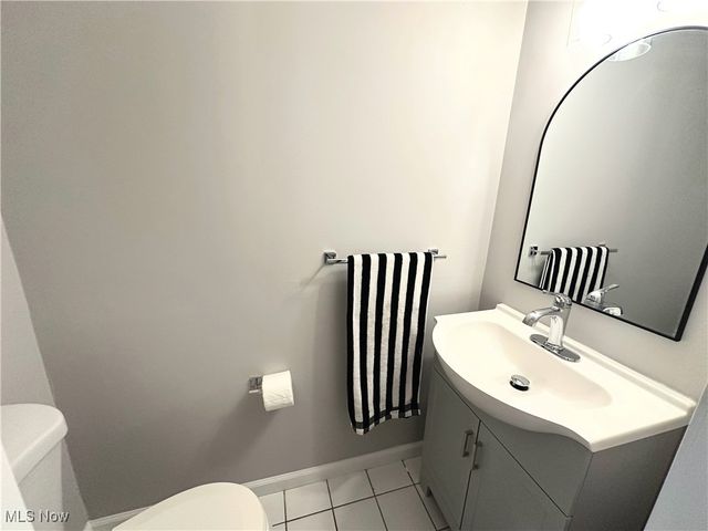 7610 Royal Ridge Drive, Parma, OH 44129