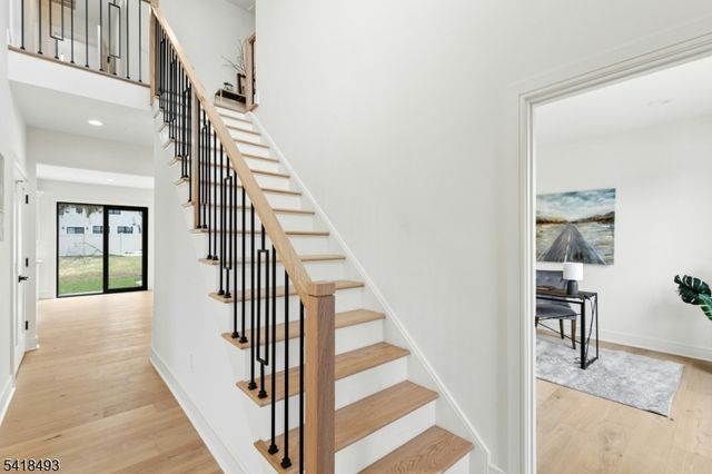 32 Garibaldi St, Bernardsville Boro, NJ 07924