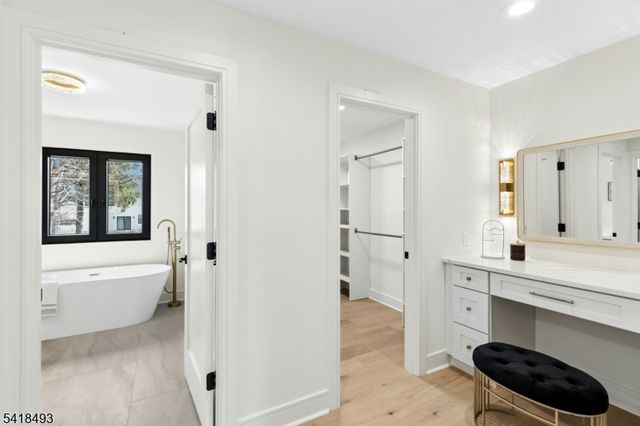 32 Garibaldi St, Bernardsville Boro, NJ 07924