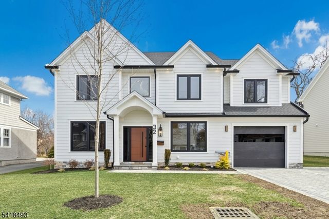 32 Garibaldi St, Bernardsville Boro, NJ 07924