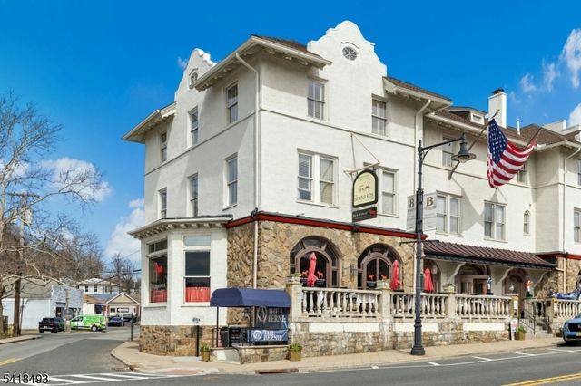 32 Garibaldi St, Bernardsville Boro, NJ 07924