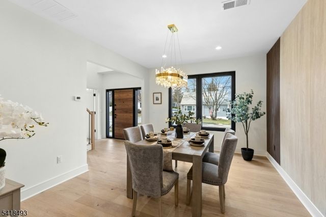 32 Garibaldi St, Bernardsville Boro, NJ 07924