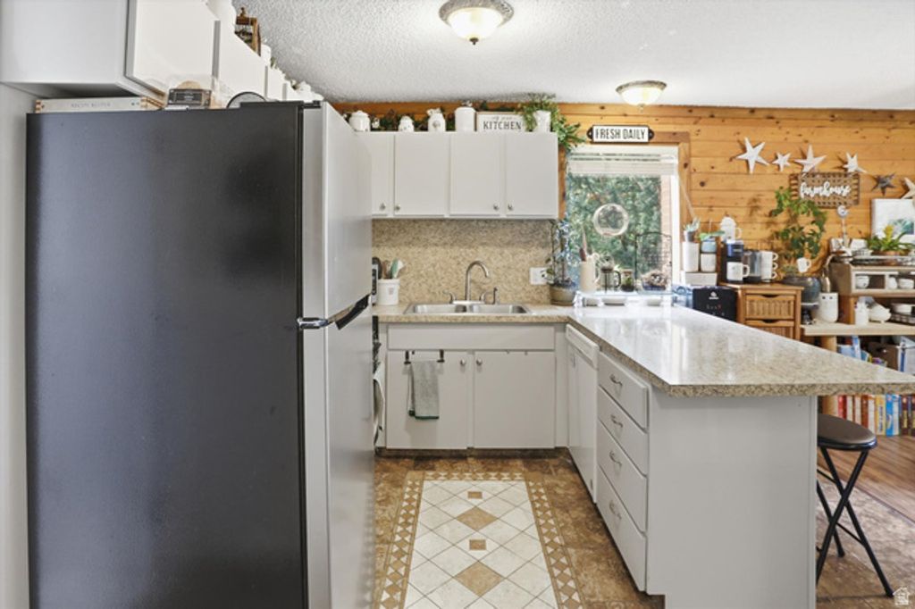 Image 12 of property listing at 1332 MILLCREEK DR #1, Ogden, UT 84404