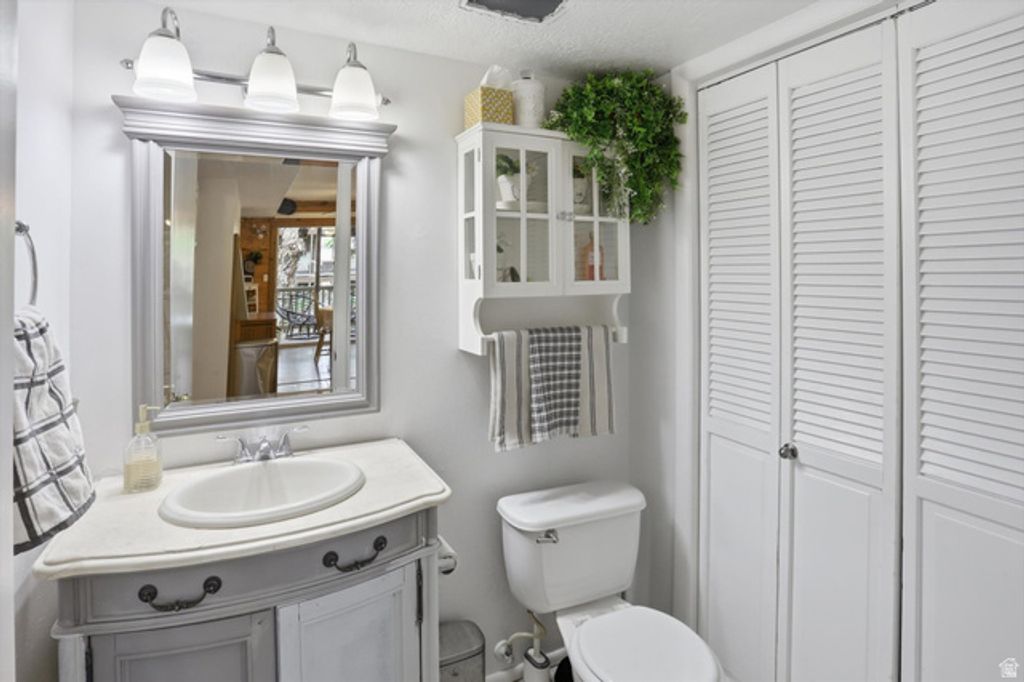 Image 22 of property listing at 1332 MILLCREEK DR #1, Ogden, UT 84404