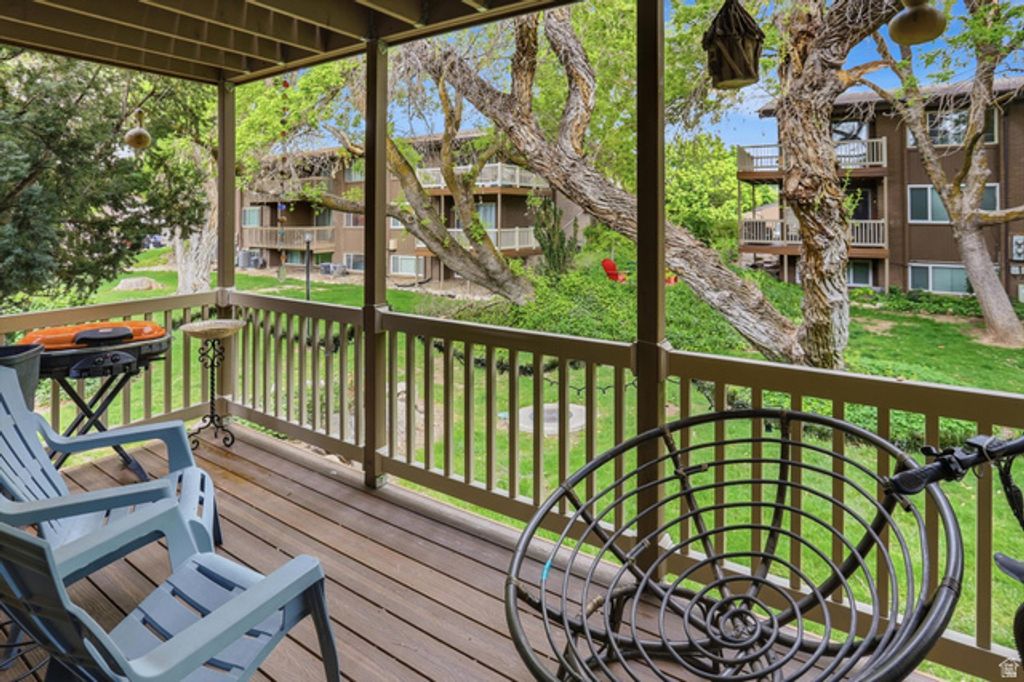 Image 24 of property listing at 1332 MILLCREEK DR #1, Ogden, UT 84404