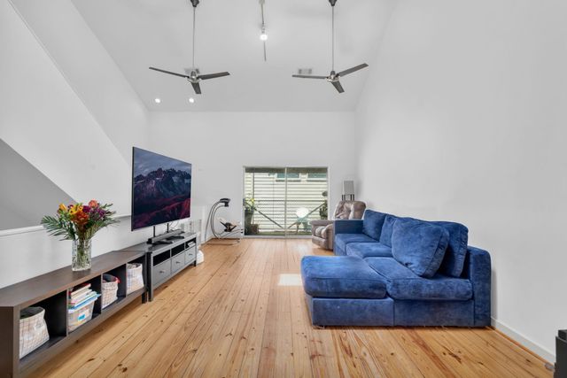 708 Ruthven Street, Houston, TX 77019