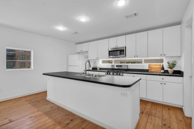 708 Ruthven Street, Houston, TX 77019