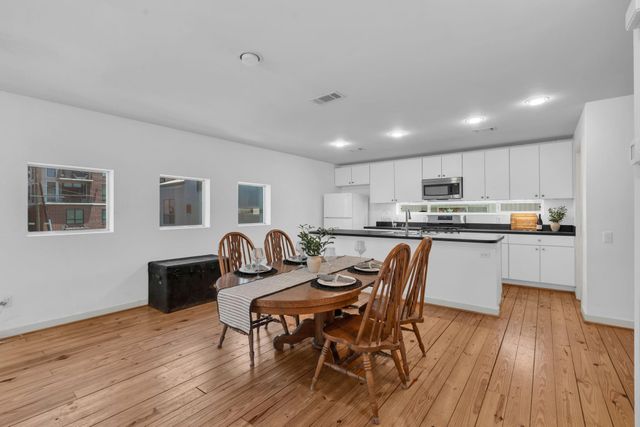 708 Ruthven Street, Houston, TX 77019