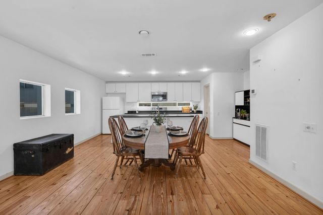 708 Ruthven Street, Houston, TX 77019