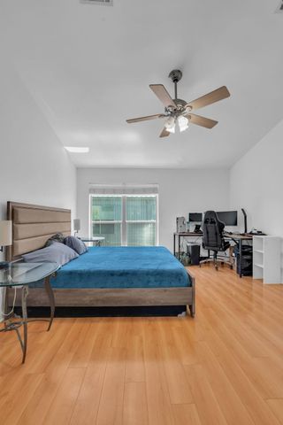 708 Ruthven Street, Houston, TX 77019