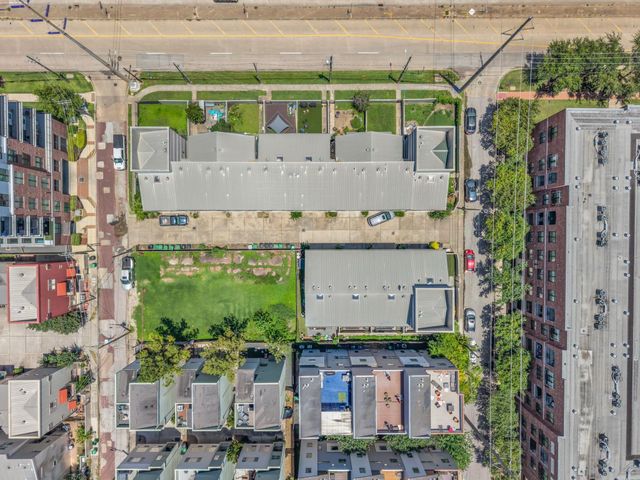 708 Ruthven Street, Houston, TX 77019