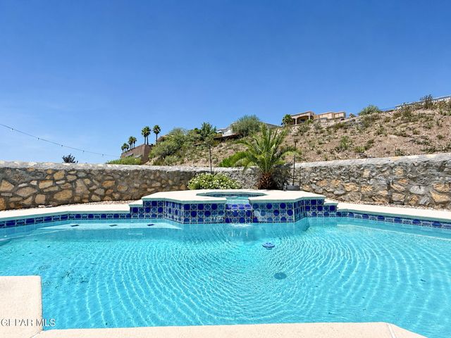 6633 WIND RIDGE Drive, El Paso, TX 79912