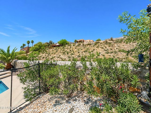 6633 WIND RIDGE Drive, El Paso, TX 79912