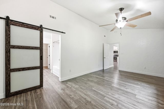 122 Pond View Circle, Hampstead, NC 28443