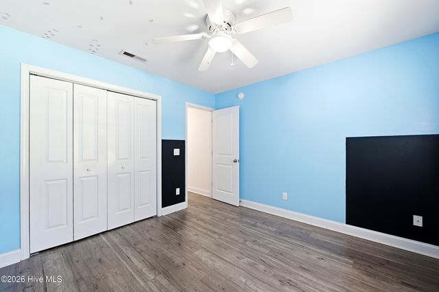 122 Pond View Circle, Hampstead, NC 28443