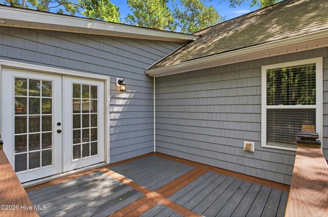 122 Pond View Circle, Hampstead, NC 28443