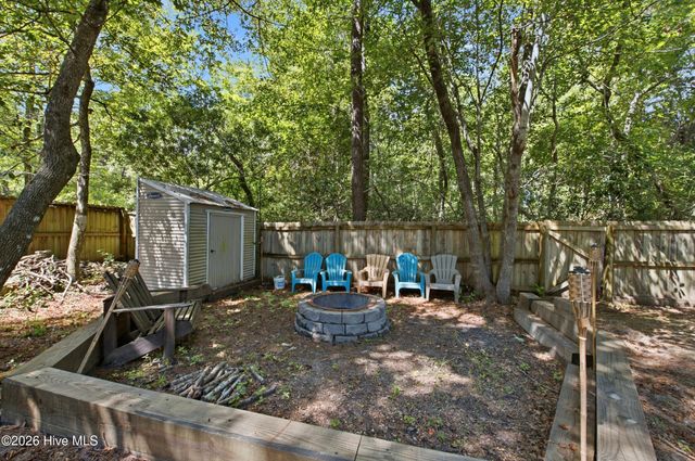 122 Pond View Circle, Hampstead, NC 28443