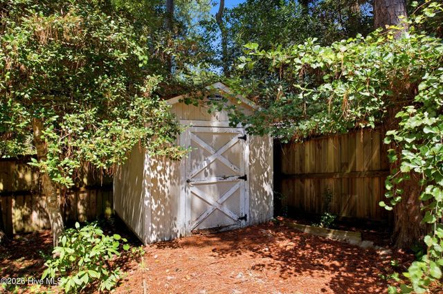 122 Pond View Circle, Hampstead, NC 28443