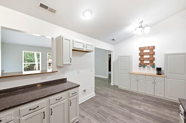 122 Pond View Circle, Hampstead, NC 28443