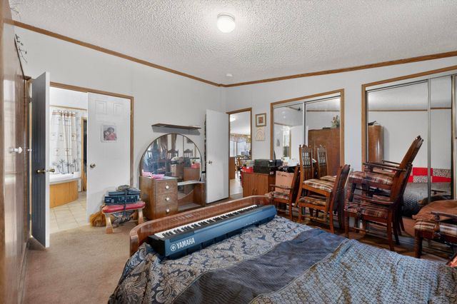 29 Knight Lane SE, Albuquerque, NM 87123