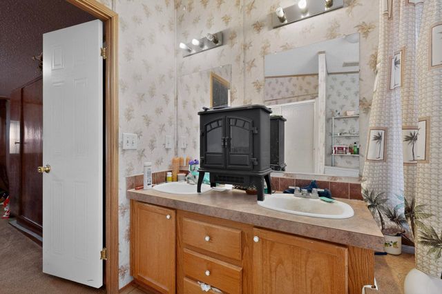 29 Knight Lane SE, Albuquerque, NM 87123